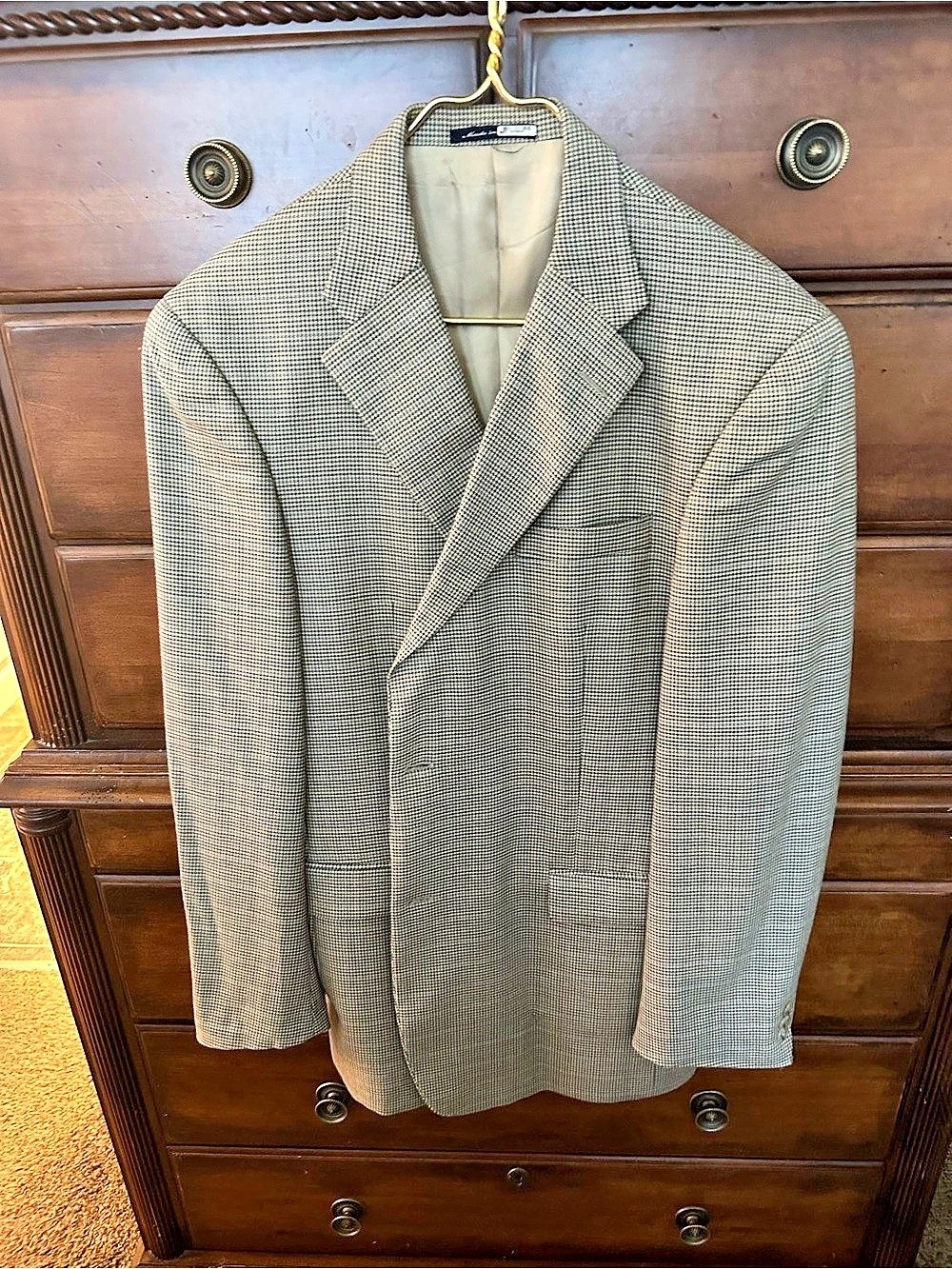 Austin Reed Men's Houndstooth Blazer in Gray & Black Like New